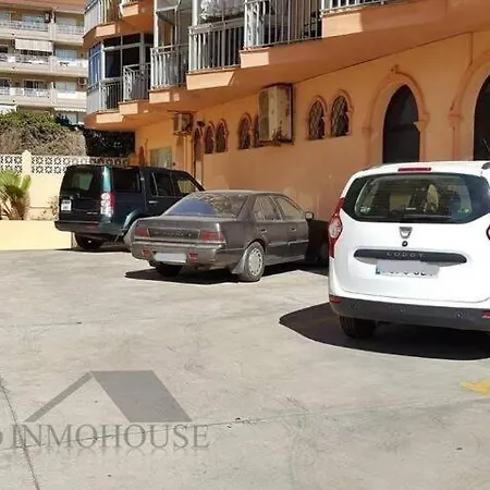 Luxury Beachfront With Pool דירה *