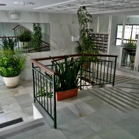Luxury Beachfront With Pool * פואנגירולה